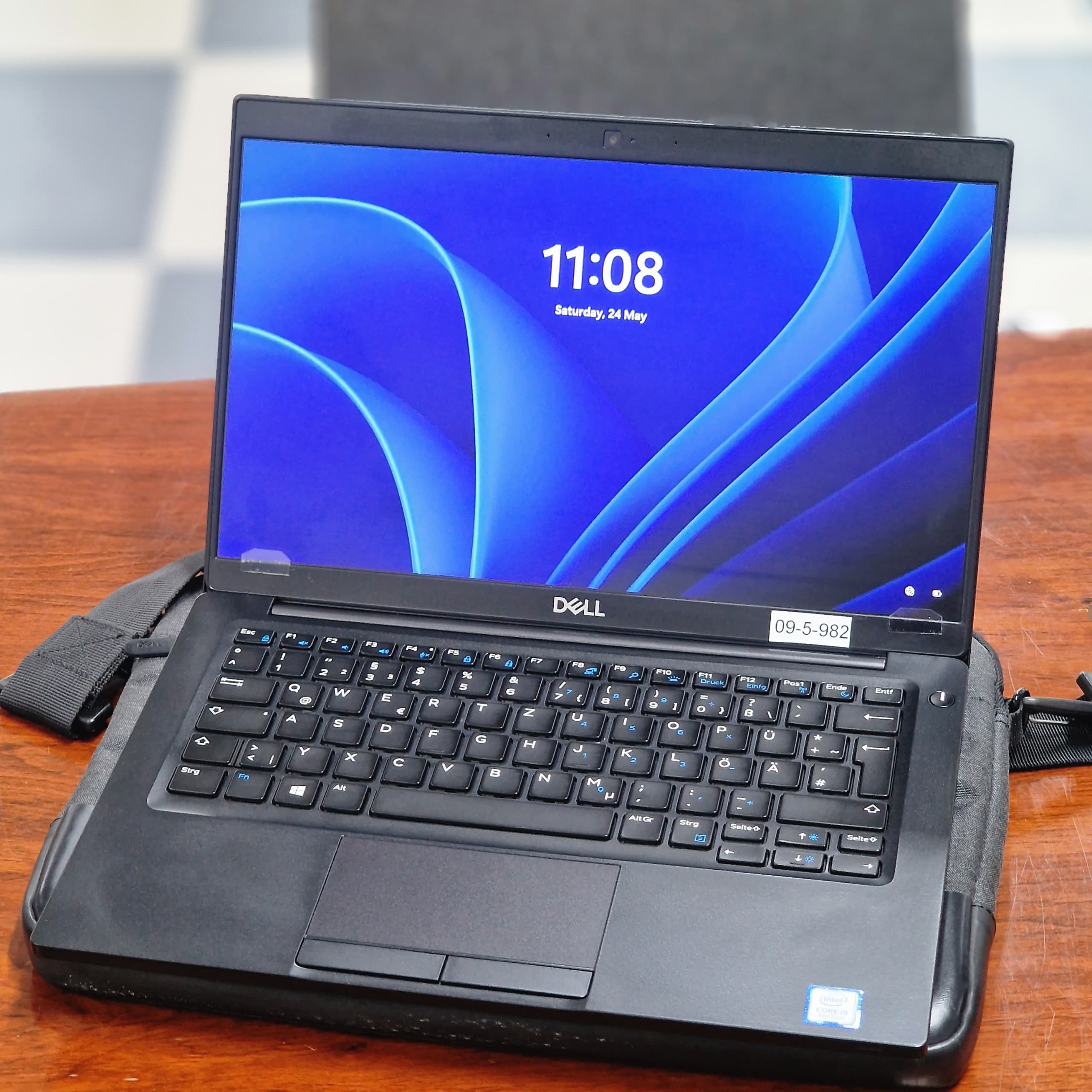 Dell Latitude 7390