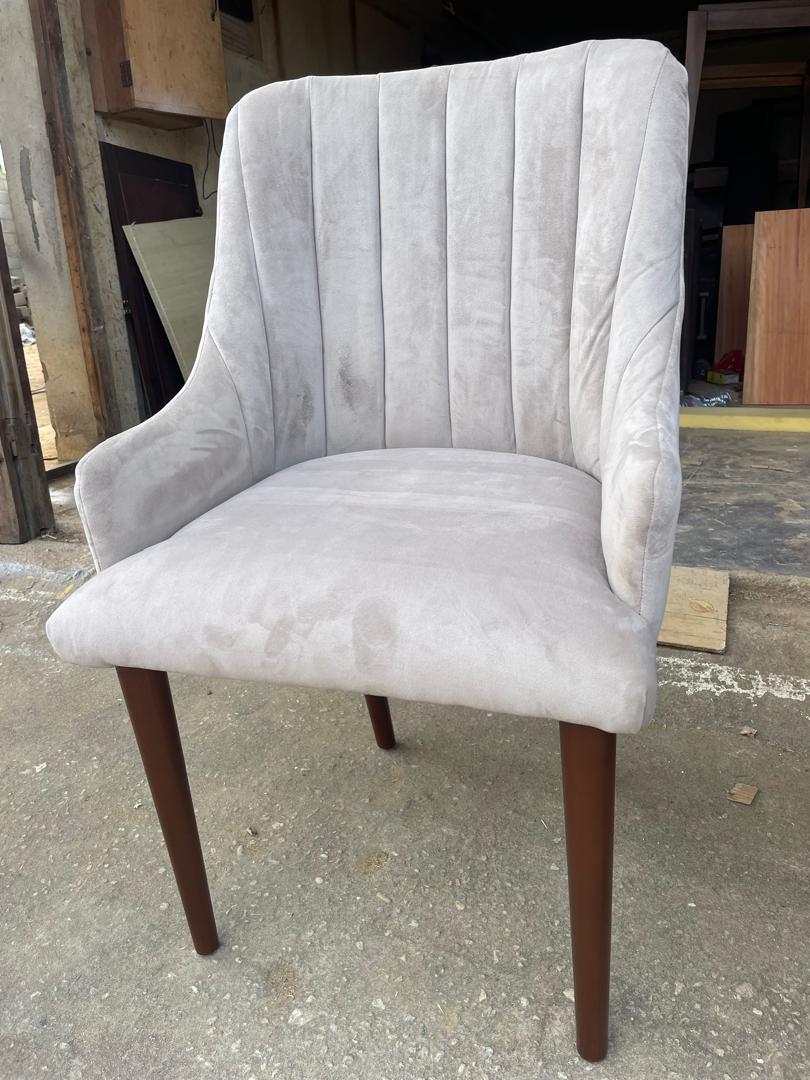 Chaise de salle à manger 